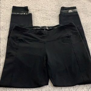 ⭐️🌸Athleta med black leggings mesh ankle detail